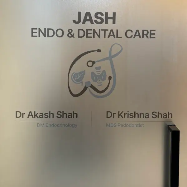 Dr Akash Shah