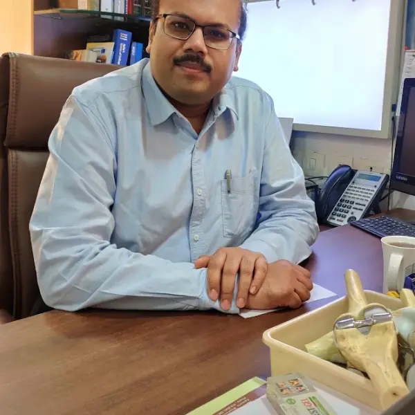 Dr Kunal Shah