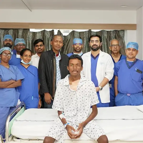 Dr Manish Hinduja