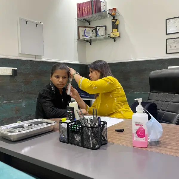Dr Manvi Mehta