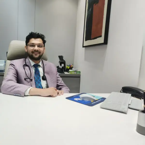 Dr Moxit Shah