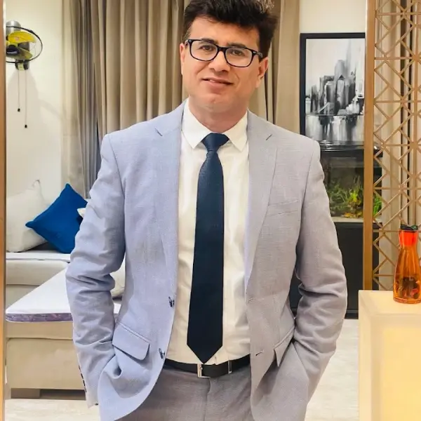 Dr Naveen Bhamri