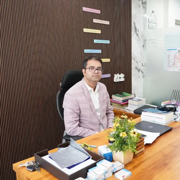 Dr Pratik Kumar