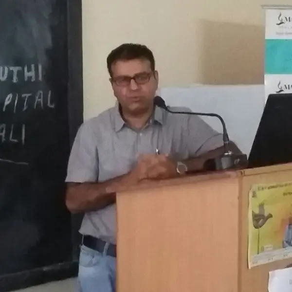 Dr Ritesh Pruthy