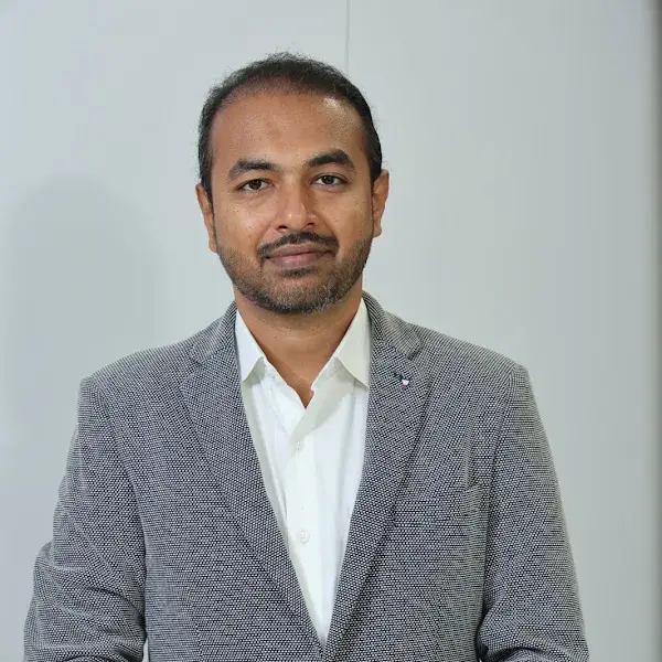 Dr Rushi Desai