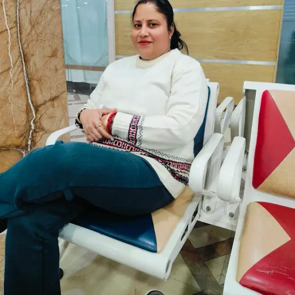 Dr Shashi Arora