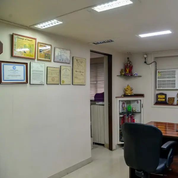 Dr Siddharth Dagli