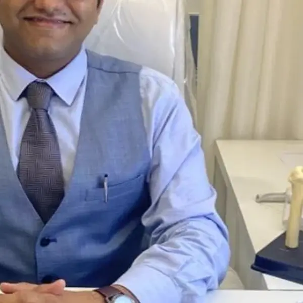 Dr Swapneel Shah