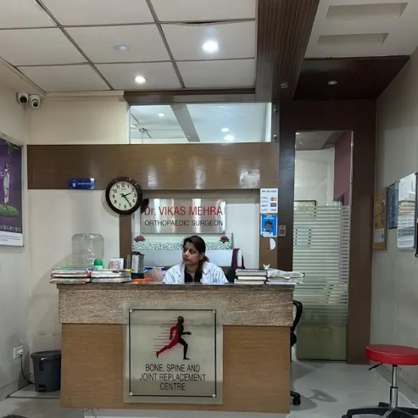 Dr Vikas Mehra