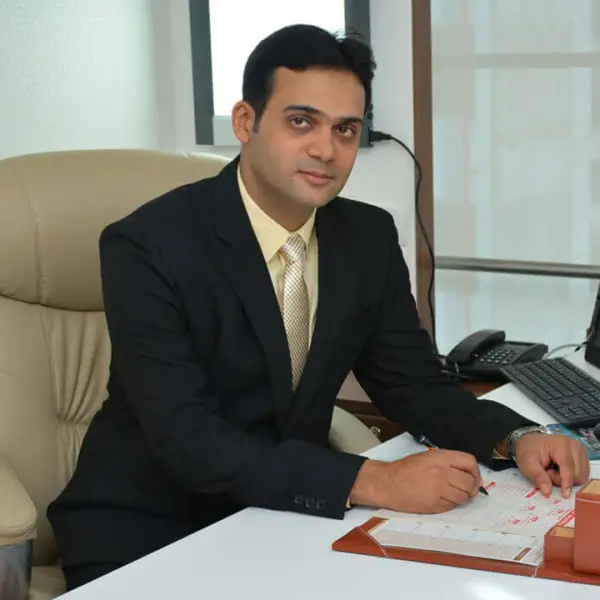 Dr Yogesh Harwani