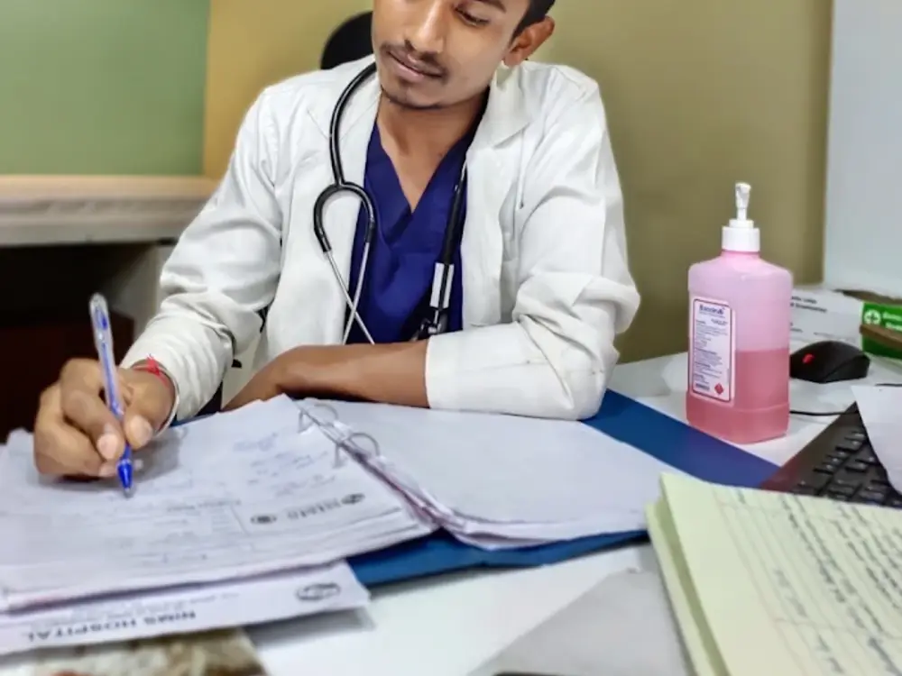 Back pain, Sector 102, Delhi