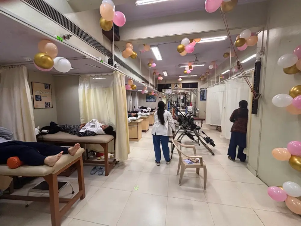 Capri Spine Clinic Civil Lines, Civil Lines, Delhi