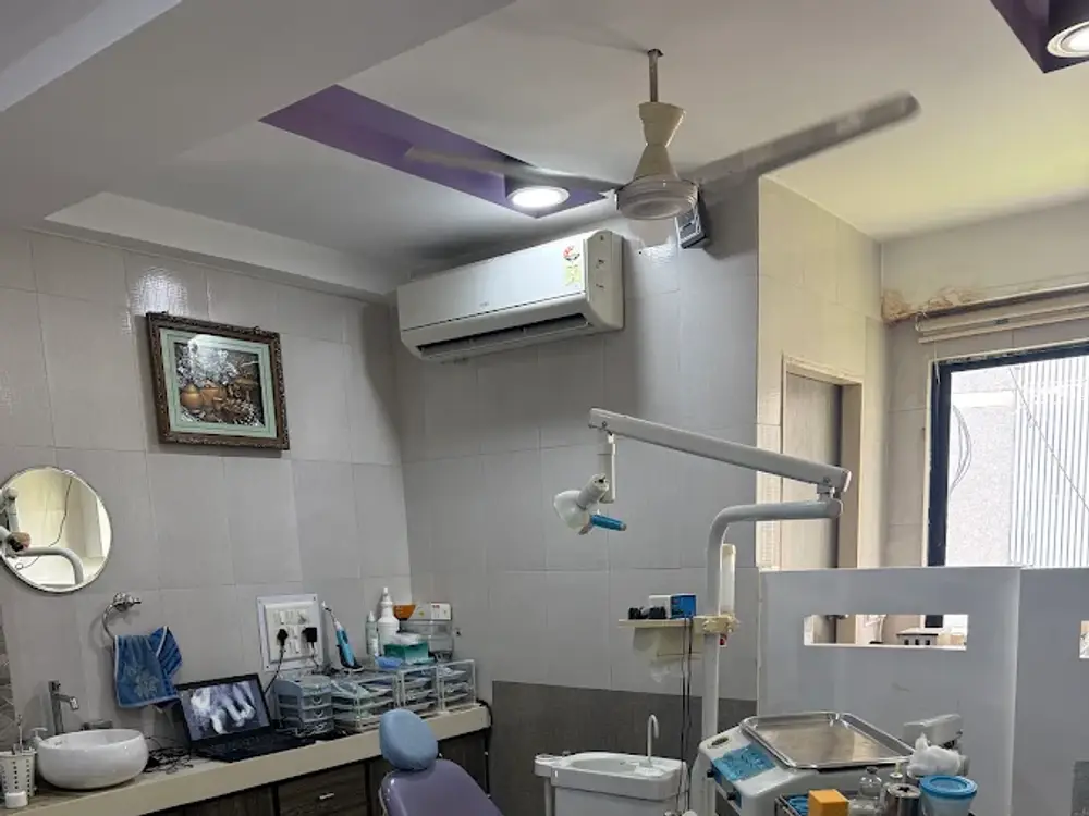 Dhwanil Dental Clinic, Satellite, Ahmedabad