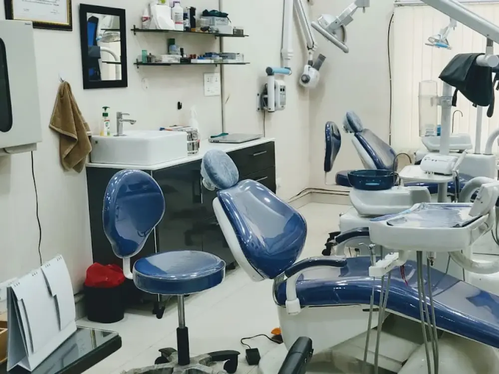Dr Chawla's Multi-speciality Famicare Dental Clinic, Sector 15, Chandigarh