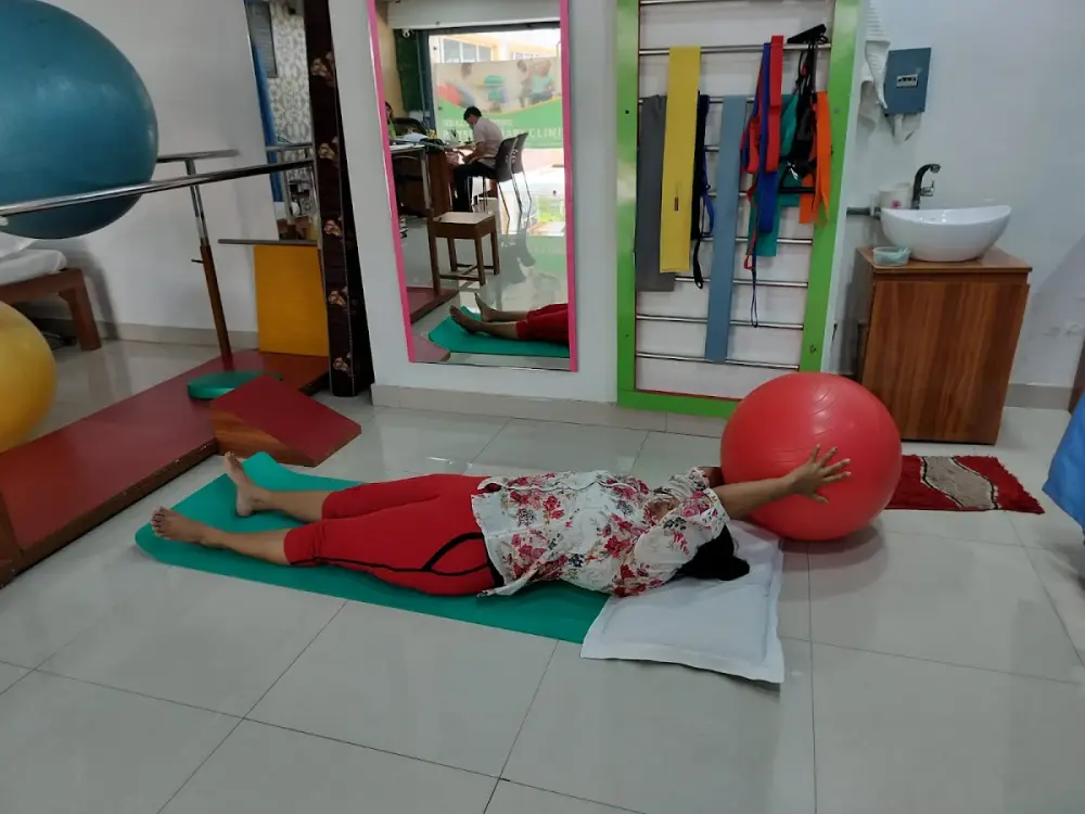 Healthy Living Physiotherapy Clinic/ Dr. Vinita Kansal, Sector 81, Faridabad