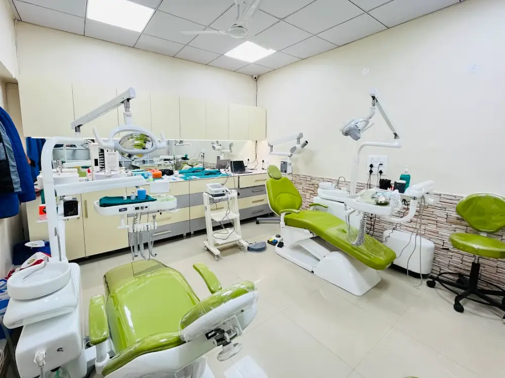 Katyal's Dental Care Center, Preet Vihar, Delhi