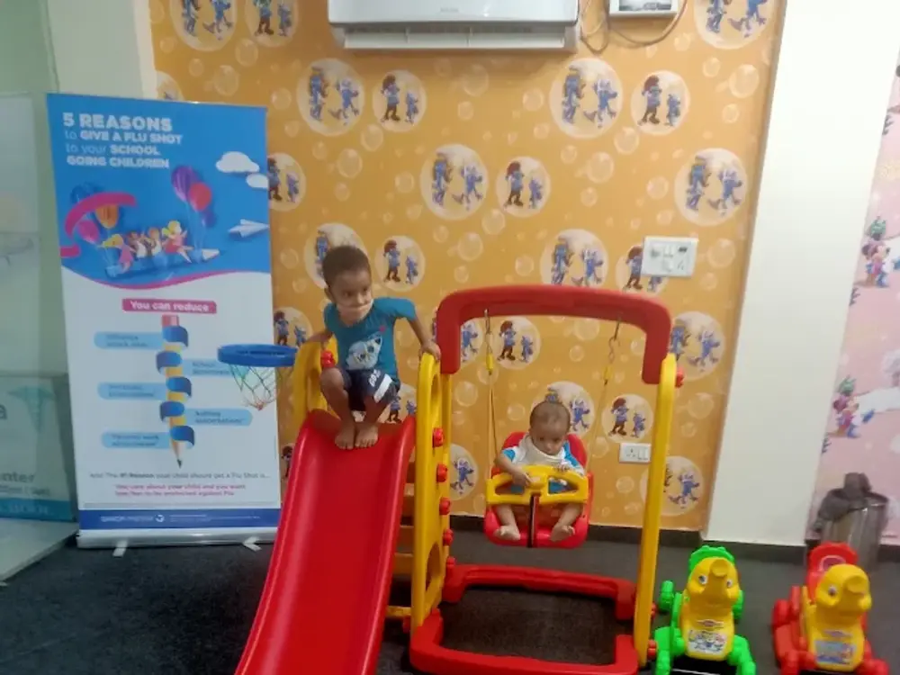 KIDGENIX CHILD CLINIC. Dr Nikhil Mehrotra, Sector 122, Noida