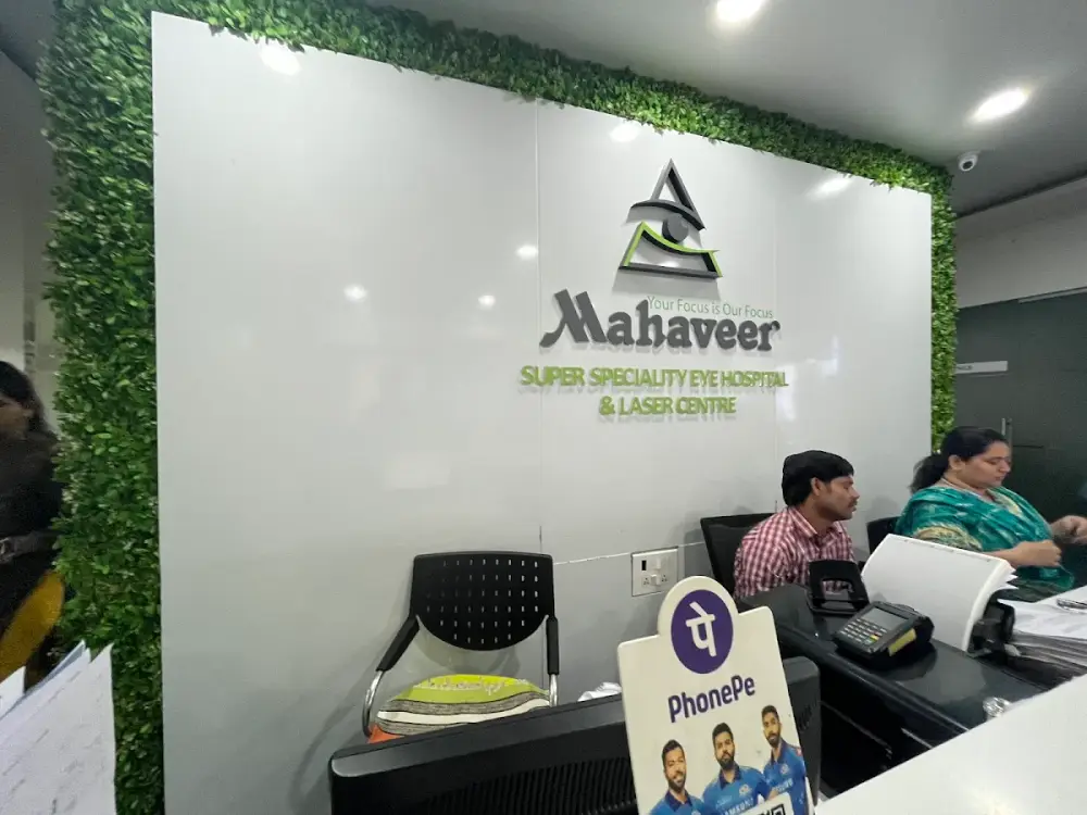 Mahaveer Eye Hospital, Camp, Pune