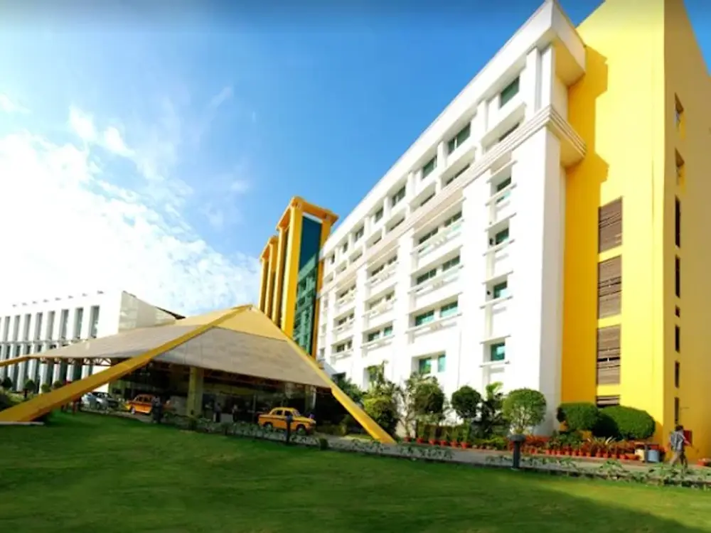 Manipal Hospital EM Bypass, Mukundapur, Kolkata