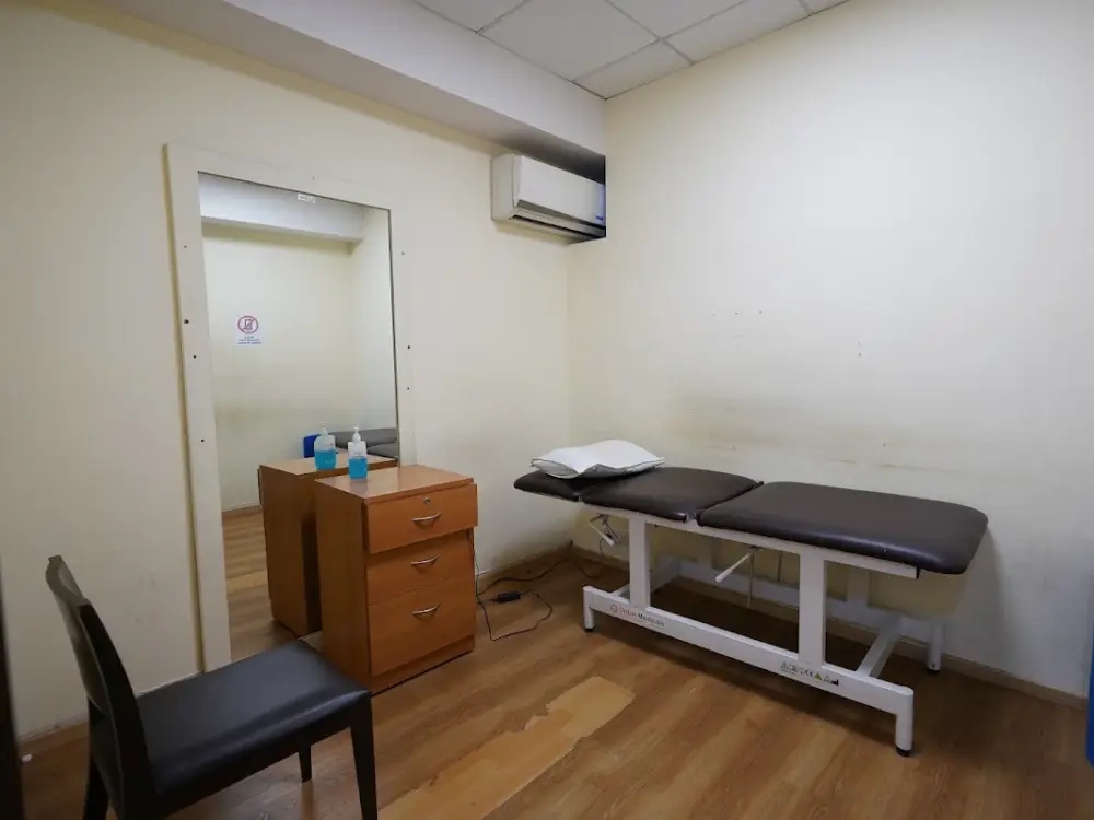 QI Spine Clinic, Thane West, Thane