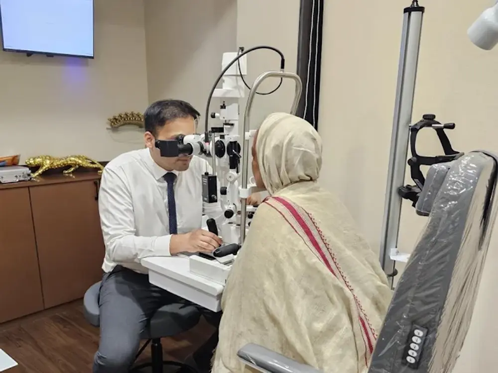 Shah Advance Eye Care, Vile Parle, Mumbai