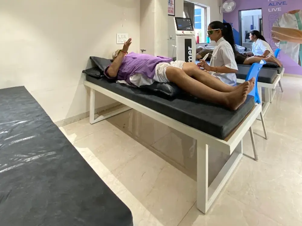 ULTIMATE HEALTH ADVANCE PHYSIOTHERAPY CENTER & MEDICAL GYM, Vasna, Ahmedabad